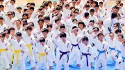 第38回タイムス全沖縄少年少女空手道大会、1143人が出場