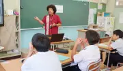 金武中学校で職業人講話会　卒業生の儀武雄太さんが後輩に仕事の魅力語る