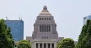 皇室典範と国旗損壊罪法案、沖縄関係議員7人の賛否分かれる