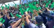 指笛と手拍子で選手後押し！外野席まであふれた観客 沖縄大会決勝