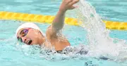 水泳県高校新人、フィッツ萌安奈が女子2種目制す ドルフィンキックで圧倒