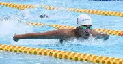 喜舎場哲成が200mバタフライ優勝、自己ベストに並ぶ好記録で九州中学総体制す