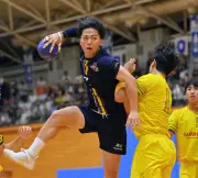 興南高校が男子ハンドボールで12年ぶり7度目の優勝 浦和学院に34-25で勝利