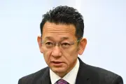 国場幸之助氏、自民本部に抗議 下地氏との政策協定「地元を頭越しにする決定」