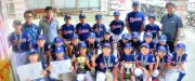 名護すいらんマーリンズが西日本小学生野球大会優勝を市に報告