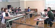 沖縄商工会議所女性会が防災セミナー 備蓄倉庫見学や座学で減災学ぶ