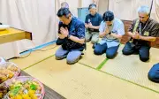 無縁仏の霊お迎え 沖縄市役所で市長ら供養 約60年続く伝統