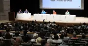 沖縄知事選公開討論会、那覇で開催 3氏が政策論戦