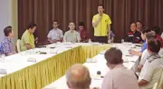 沖縄振興予算の増額要求　県内市町村長が沖縄相と面談