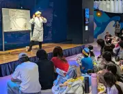 さかなクンが豊見城の水族館でトークイベント、約500人が来場