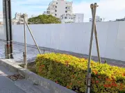 台風18号で撤去の知事選ポスター掲示板、再設置に苦慮　選管「告示日に間に合わない」