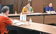「働く仲間のゆめ・みらい基金」10年、那覇で記念対談 子どもの貧困解決へ