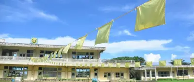 高倉健さんが愛した石垣の学校 命日に100枚の黄色いハンカチ 14年の交流続く