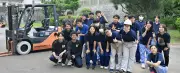 沖縄高等特別支援学校でフォークリフト実技講習、生徒約30人が資格取得目指す