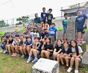 焼失した学びや、地域で再建　県内初のコンクリート校舎　海外移民からの寄付も