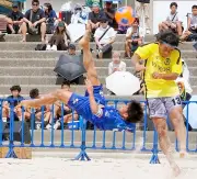 ビーチサッカー全日本大会、ソーマプライア沖縄が3位 準決勝で王者に敗れる